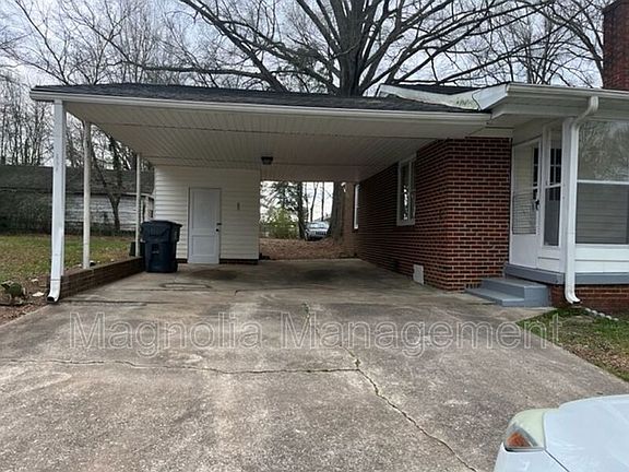 2nd image of 866 Dabney Dr