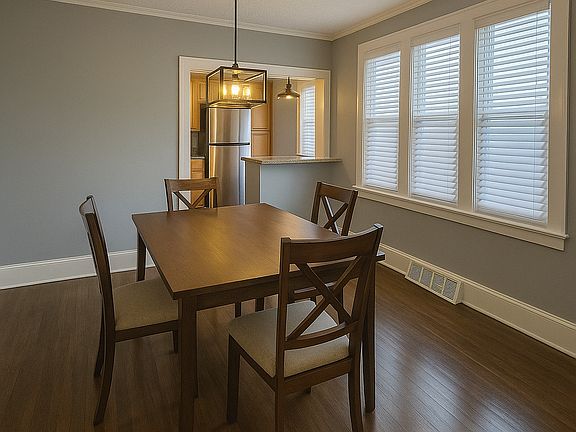 4th image of 1374 Maryland St APT 1S