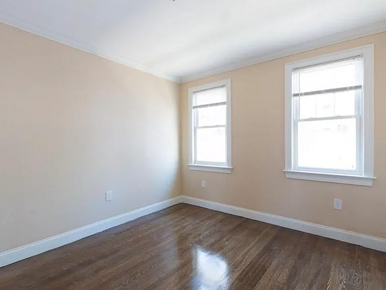 4803 Washington St #3 — Photo 8