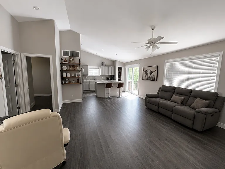 610 Summer Pointe Dr — Photo 9