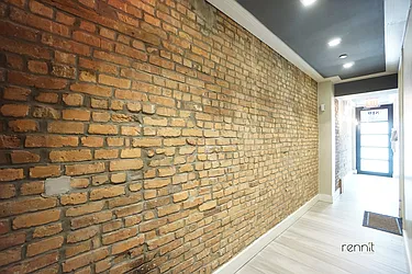 Rented by Rennit Inc.