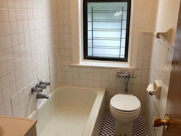 5th image of 371 E 31st St #1H