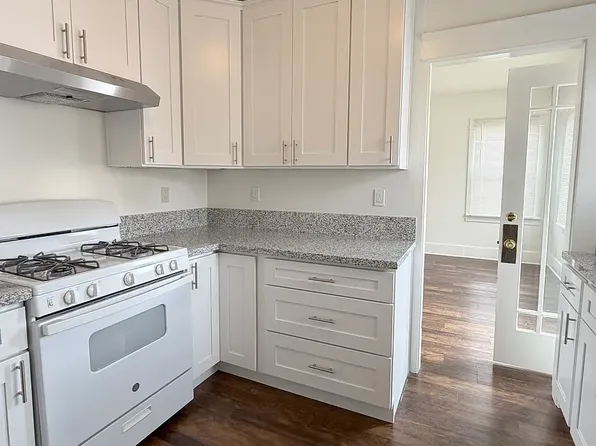 520 E 17th St, Long Beach, CA 90813