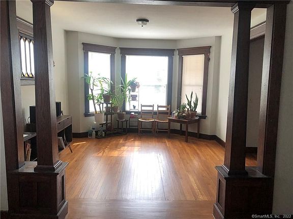 3rd image of 220 W Rock Ave #1