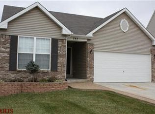 547 Fortress Ct, Saint Charles, MO