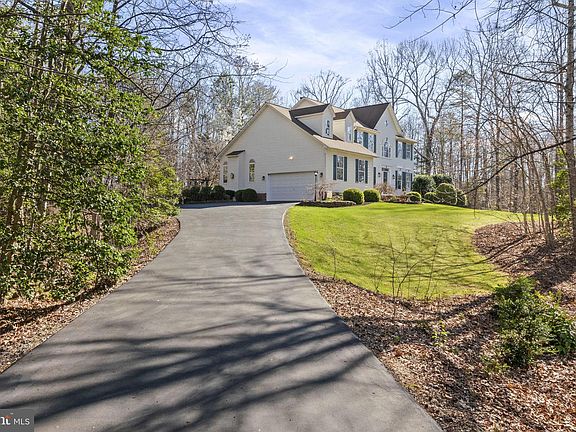 3rd image of 61 Mosby Ln
