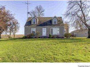 1436 E 2200 North Rd, Edinburg, IL 62531