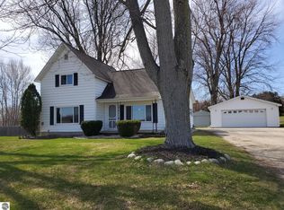 10119 N Begole Rd, Saint Louis, MI 48880