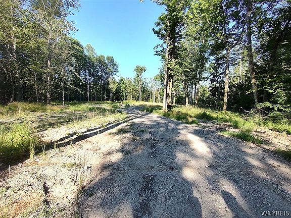 2nd image of Beach Rd Lot 22