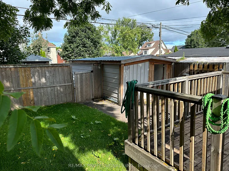 167.5 Grosvenor Ave N #LOWER — Photo 12