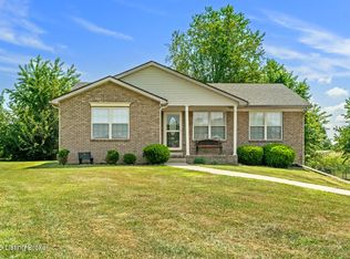 123 Crystal Springs Dr, Bardstown, KY 40004