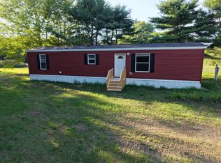 558 Nash Rd, Gardiner, ME 04345