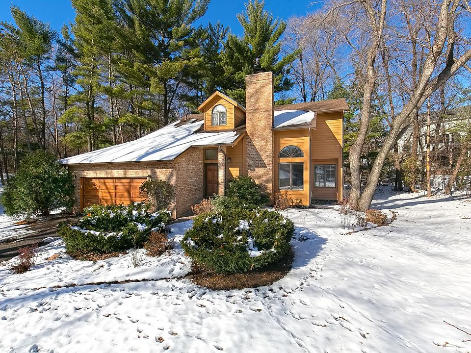 380 Deerfoot Trl, Chanhassen, MN 55317 Zillow