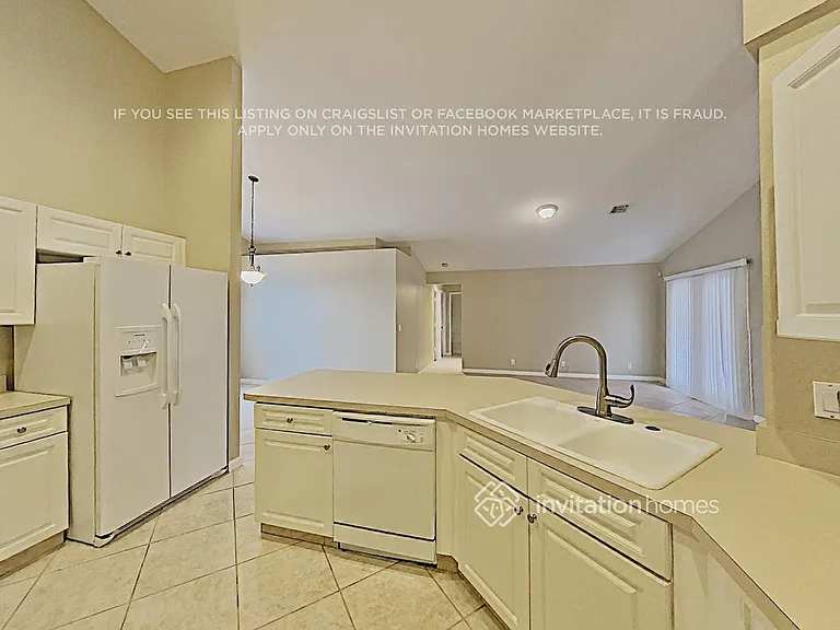 6676 Blue Bay Cir — Photo 11