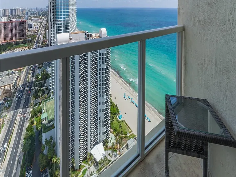 16699 Collins Ave #3707 — Photo 6