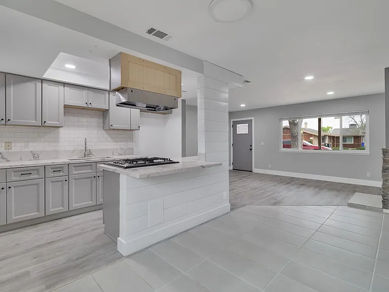 13116 Mohawk Rd — Photo 3