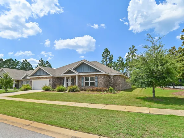 18 W Sky Way, Freeport, FL 32439