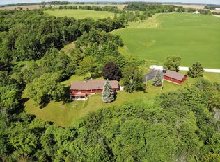 N4426 Hilltop Ln, Kewaunee, WI 54216