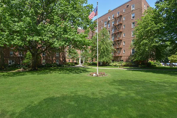 Sold by Keystone Realty USA Corp | media 16