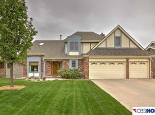 15721 Farnam St, Omaha, NE 68118
