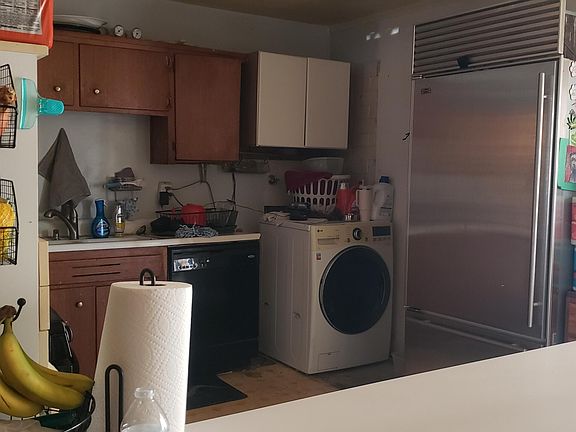 3rd image of 8843 N 40TH Avenue