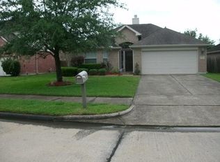 5422 Chase Wood Dr, Bacliff, TX 77518
