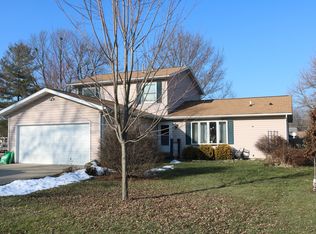 404 E Kelsey St, Malta, IL 60150