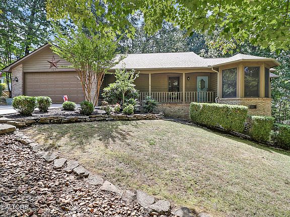 2nd image of 107 Markham Ln