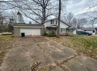 4177 Seminole St, Gladwin, MI 48624