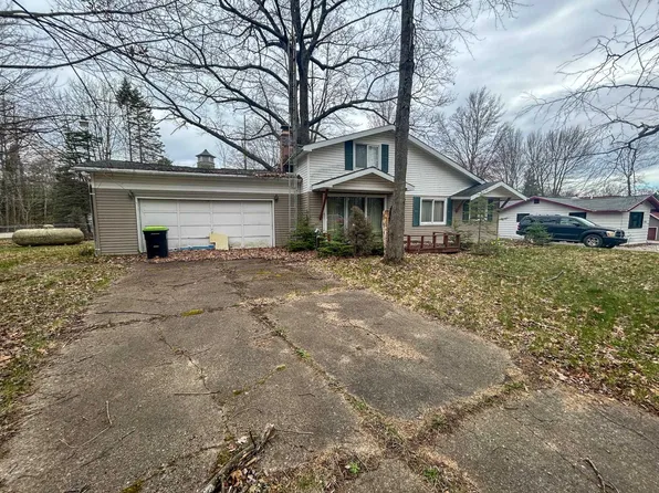 4177 Seminole St, Gladwin, MI 48624