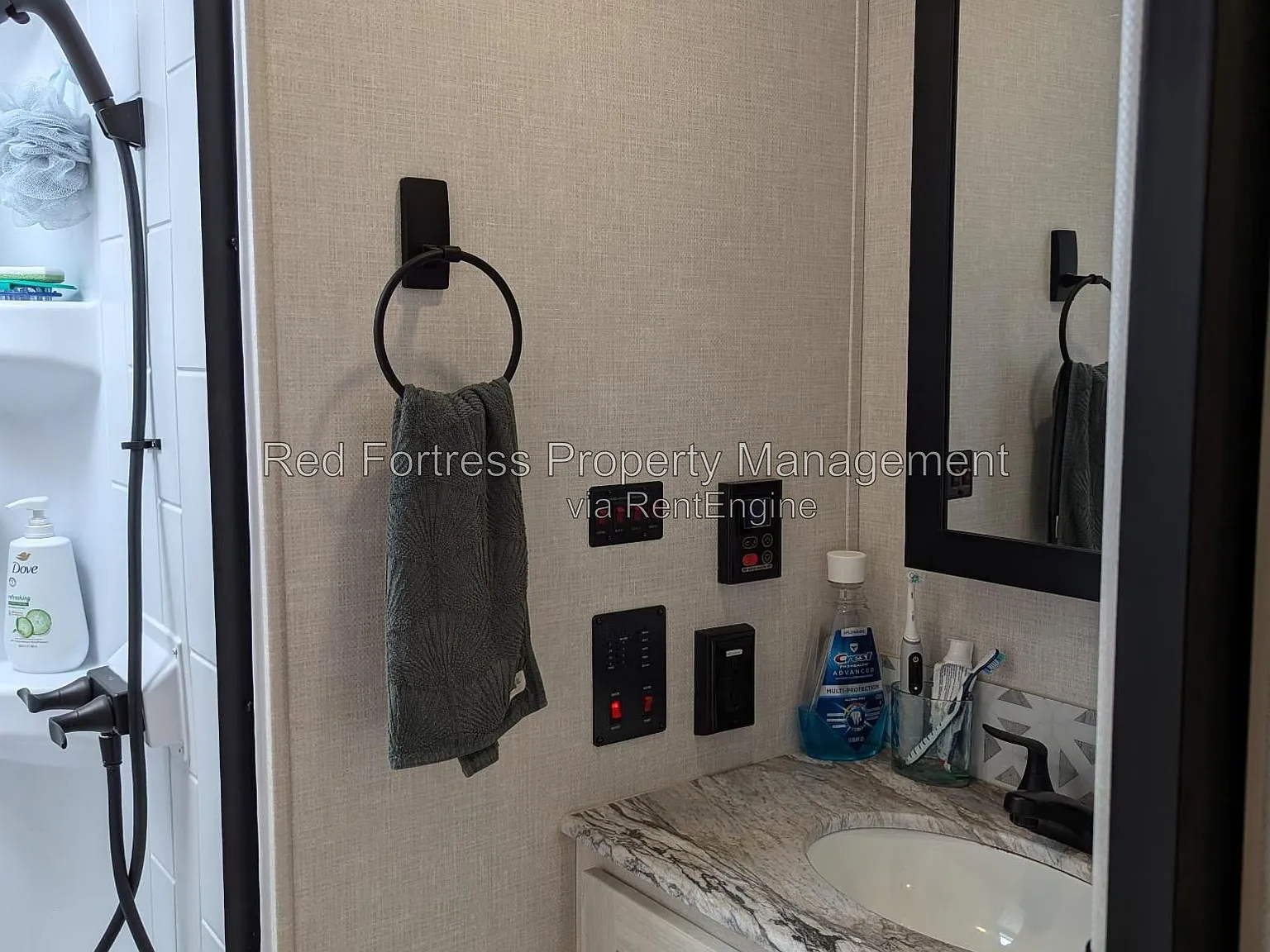 1 bed, 1.0 bath, 360 sqft, $1,800 — Photo 3