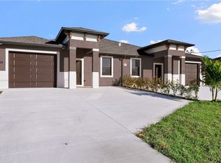 2517-2519 Daniel Ave N, Lehigh Acres, FL 33971