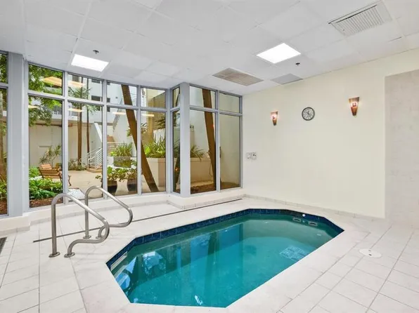 1830 Radius Dr #913, Hollywood, FL 33024