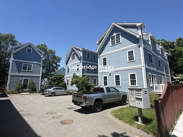 325 Elm St #2 — Photo 24
