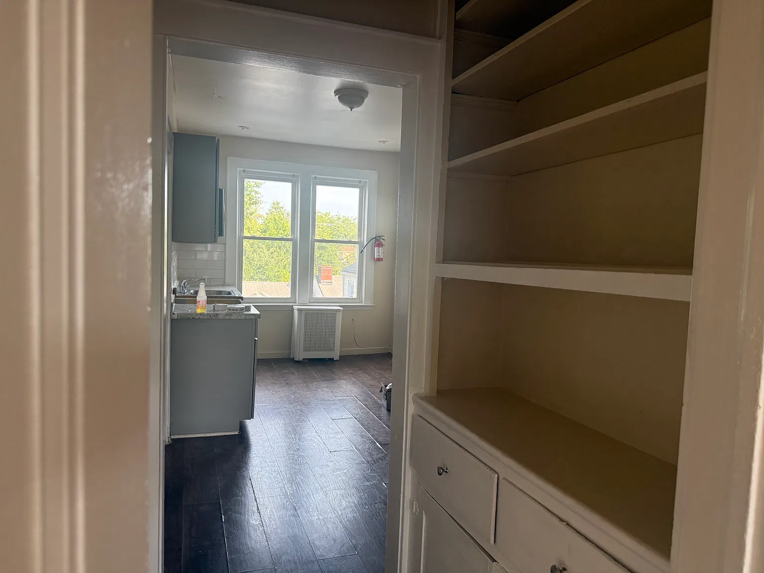 3 bed, $2,500 — Photo 2