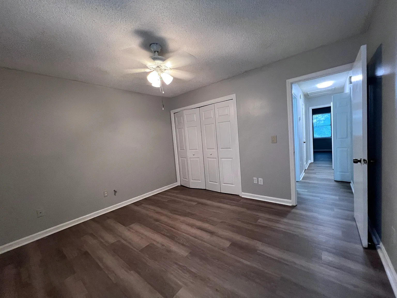 2 bed, 1064 sqft, $1,600 — Photo 4
