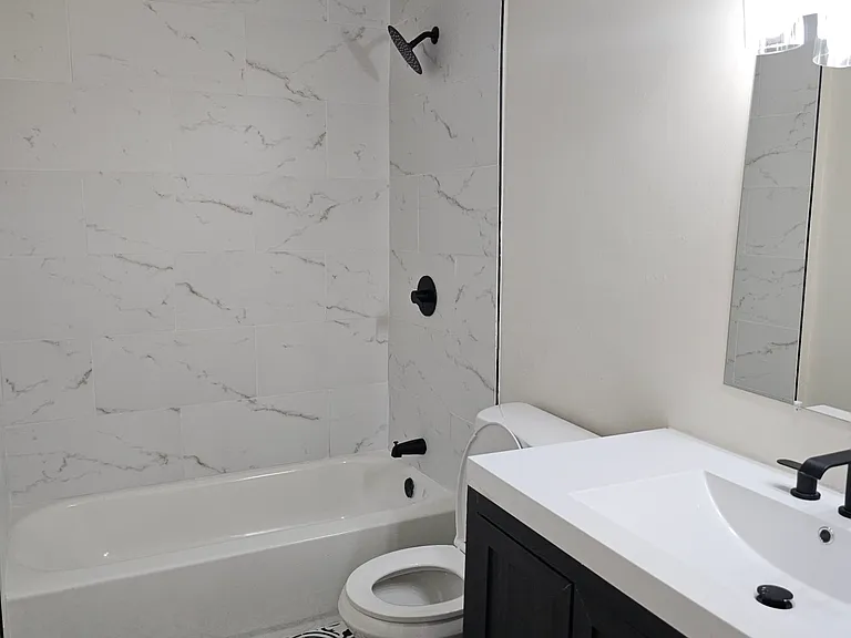 490 S Jeff Davis Dr #B — Photo 22