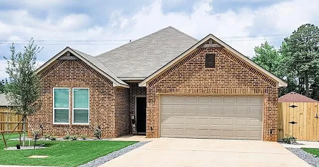 3 bed, 1610 sqft, $2,150 — Photo 1