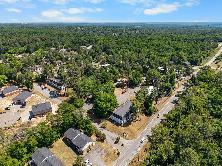 Pine Crest — Photo 22