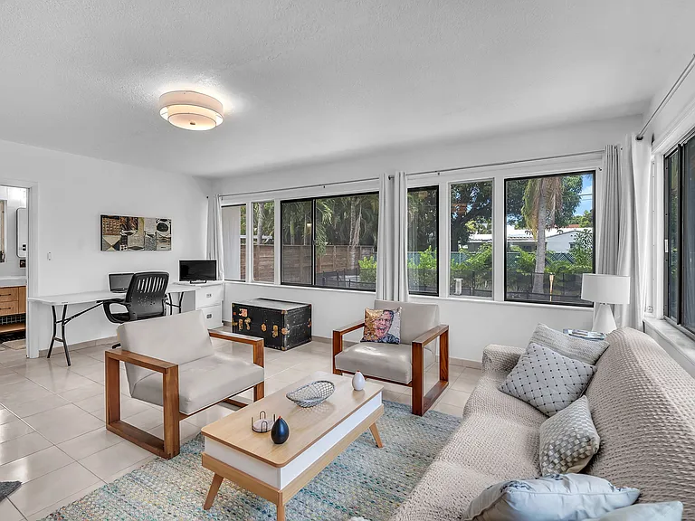 801 SW 24th Rd — Photo 14