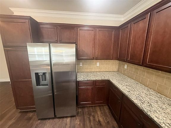 5th image of 13276 Warrensville Cv