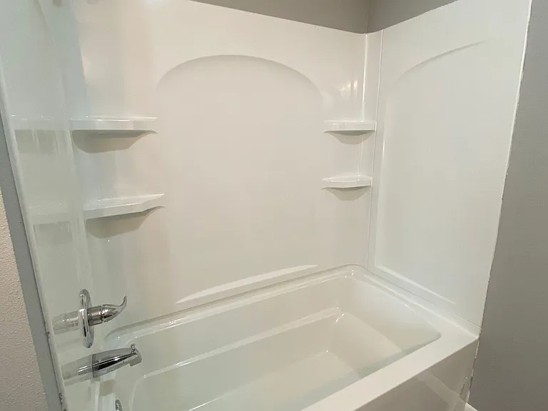 Cobblestone Circle Apartment 2 Bedroom, 1 Bath Secure Building — Photo 4