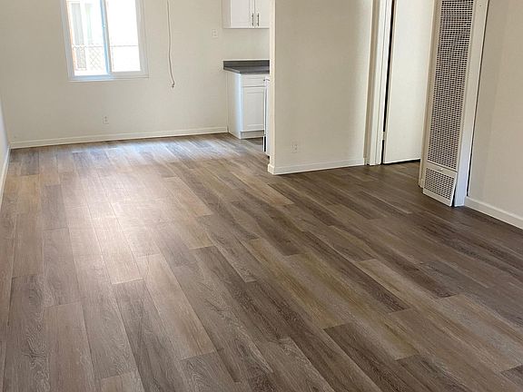 3rd image of 6935 Fulton Ave