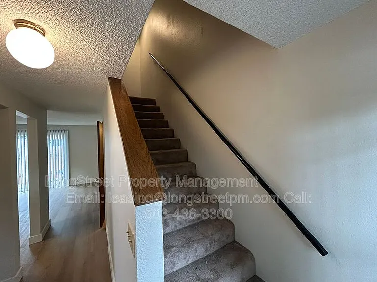 3211 SE Wake St #1 — Photo 4
