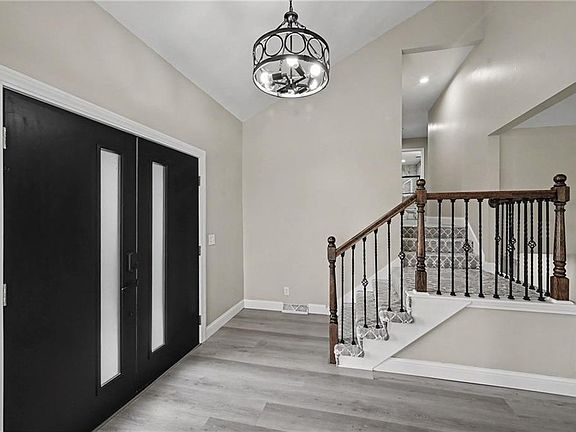 5th image of 12223 Hills Rd