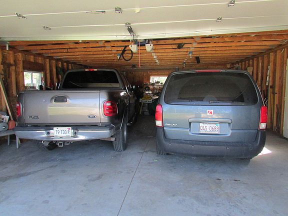 2 car garage 
