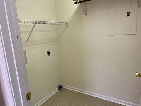902 Nottingham Dr — Photo 9
