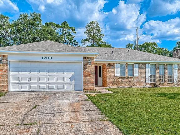 2nd image of 1708 Crest Hill Dr