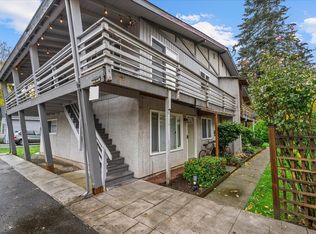865 3rd Ave NW APT 3, Issaquah, WA 98027