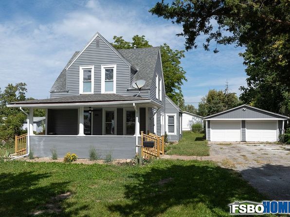 210 34th Street Dr SE